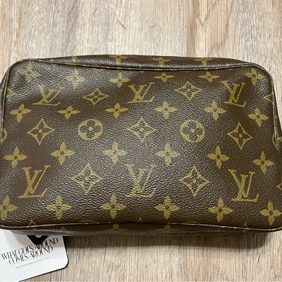 Vintage Louis Vuitton Monogram Truth Toiletry 23 Bag - Picture 5 of 11